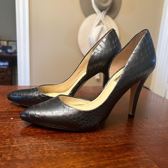 BCBG Conchetta Stiletto - Picture 3 of 6